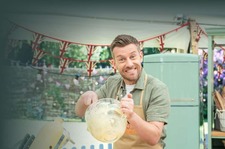 The Great Celebrity Bake Off